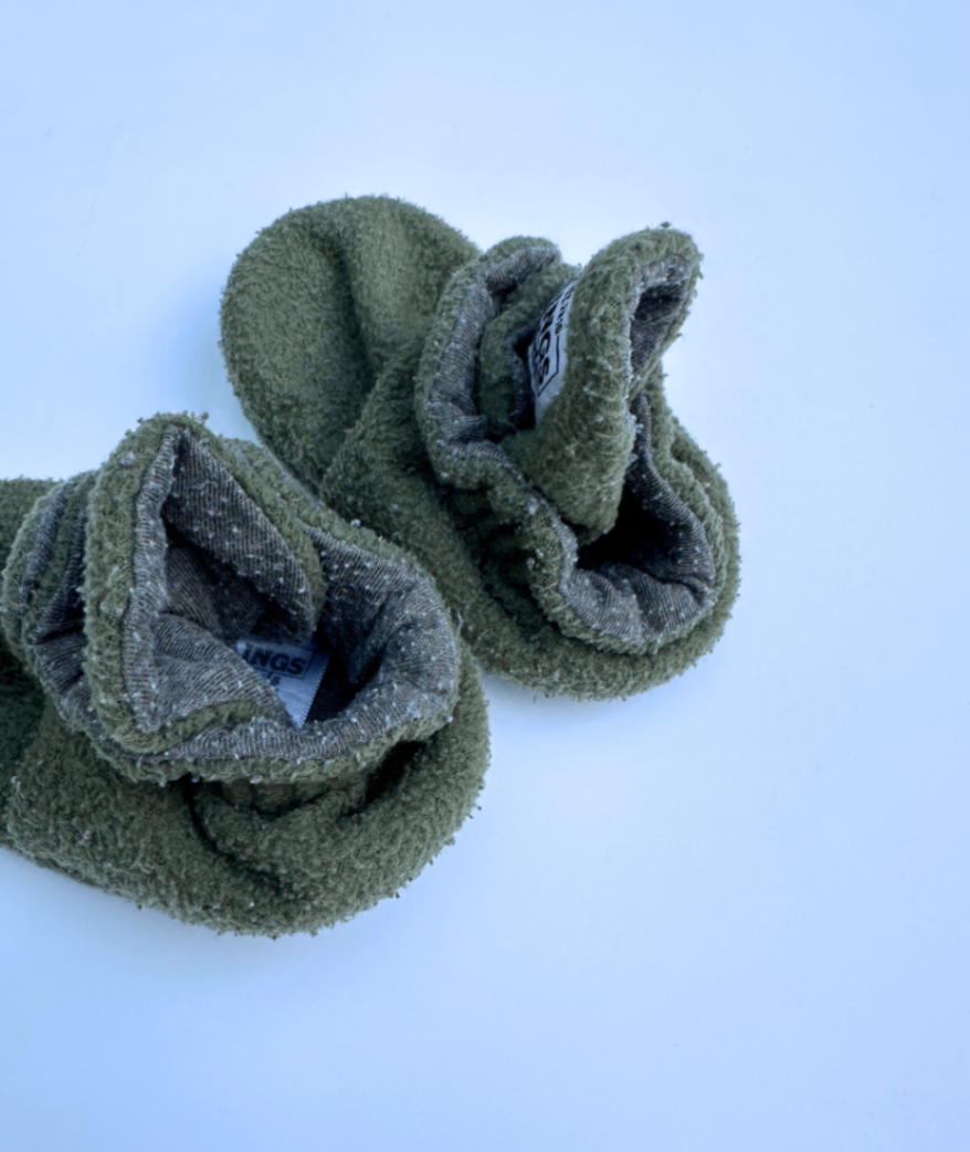 Baby Booties ~ 12 M ~ Kings & Rebels