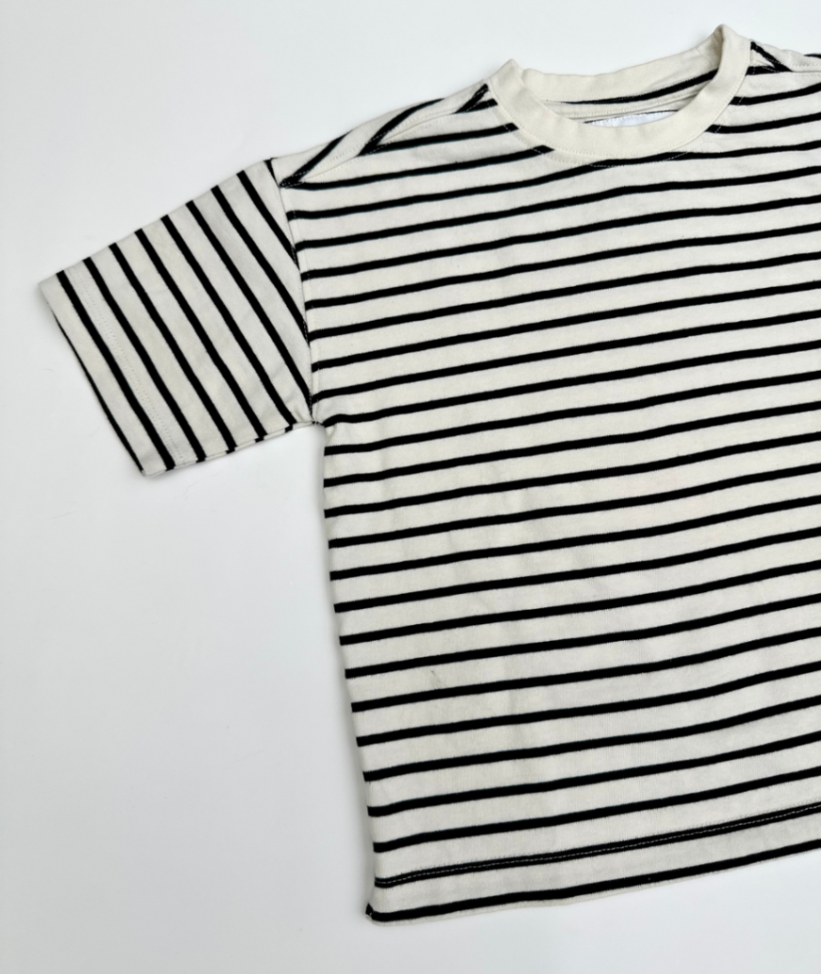 T-Shirt ~ 122/128 ~ Zara