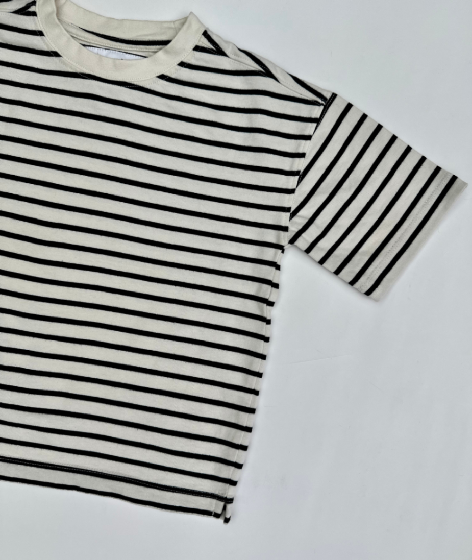 T-Shirt ~ 122/128 ~ Zara