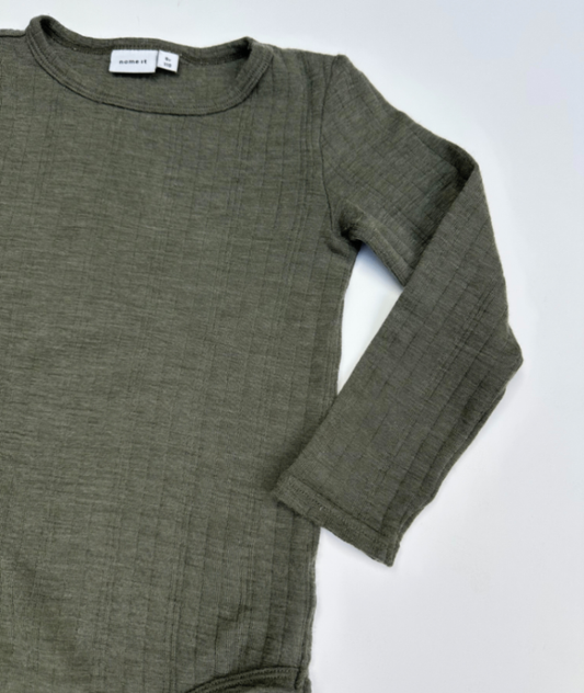 Wolle/Seide Body ~ 104/110 ~ name it