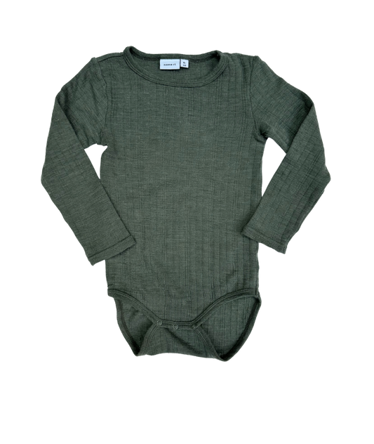 Wolle/Seide Body ~ 104/110 ~ name it