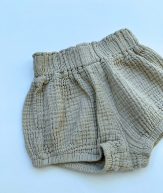 Musselin Short ~ 62/68 ~ No Name