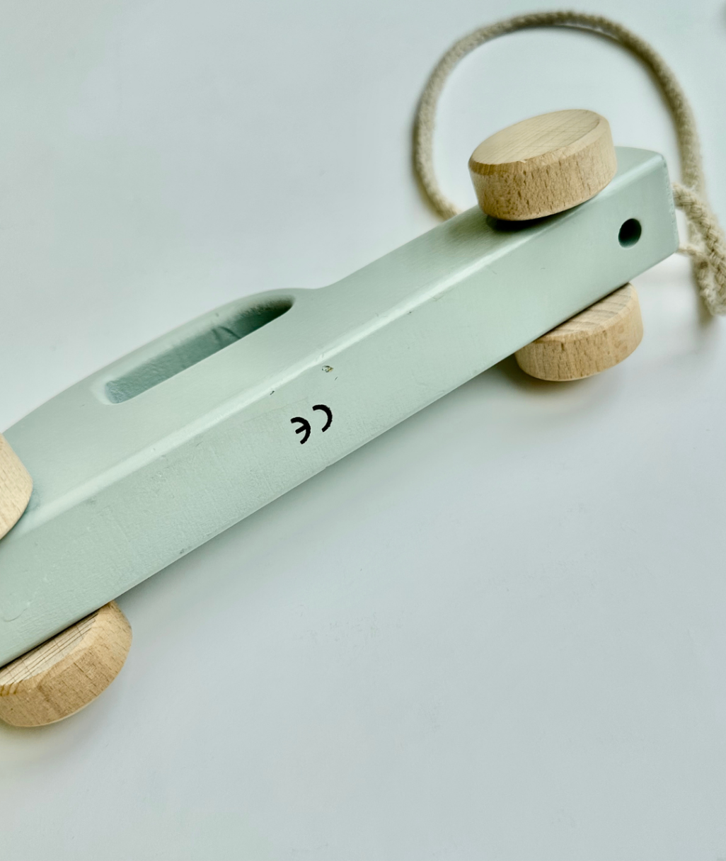 Holzauto ~ OS ~ No Name