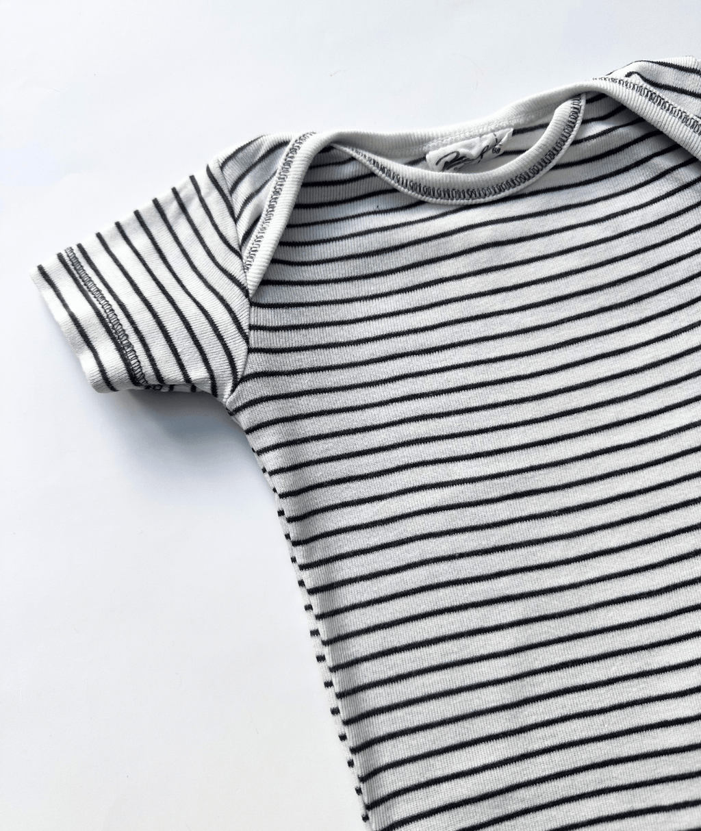 Gestreifter Kurzarmbody ~ 62/68 ~ People Wear Organic