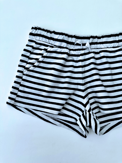 Shorts ~ 134 ~ No Name