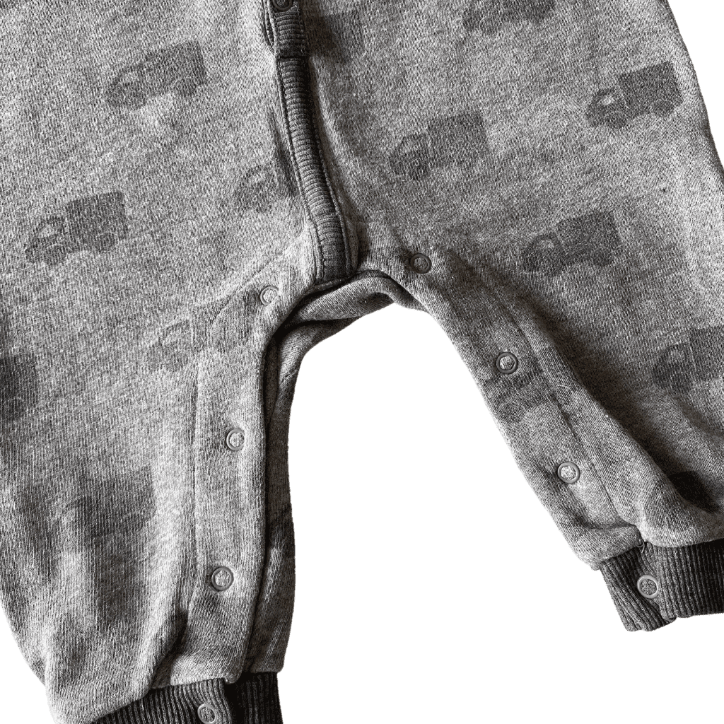 Overall ~ 80 ~ Bellybutton